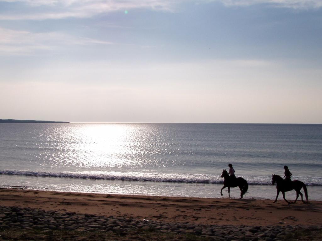 Lios Na Mara Lahinch Villa Bagian luar foto