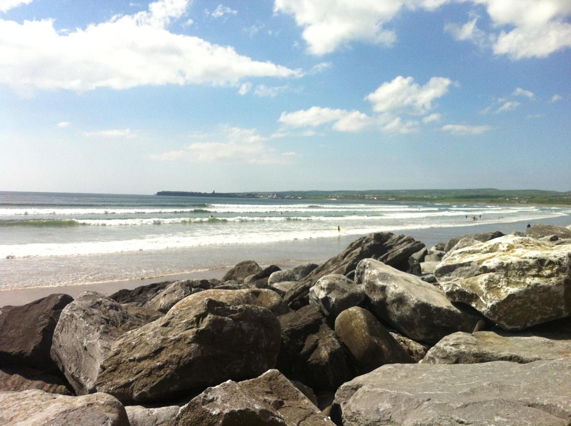 Lios Na Mara Lahinch Villa Bagian luar foto
