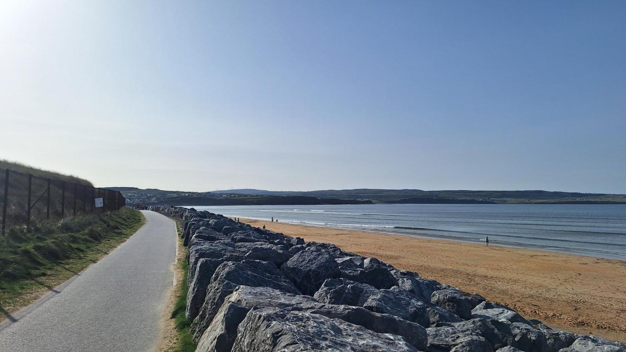 Lios Na Mara Lahinch Villa Bagian luar foto